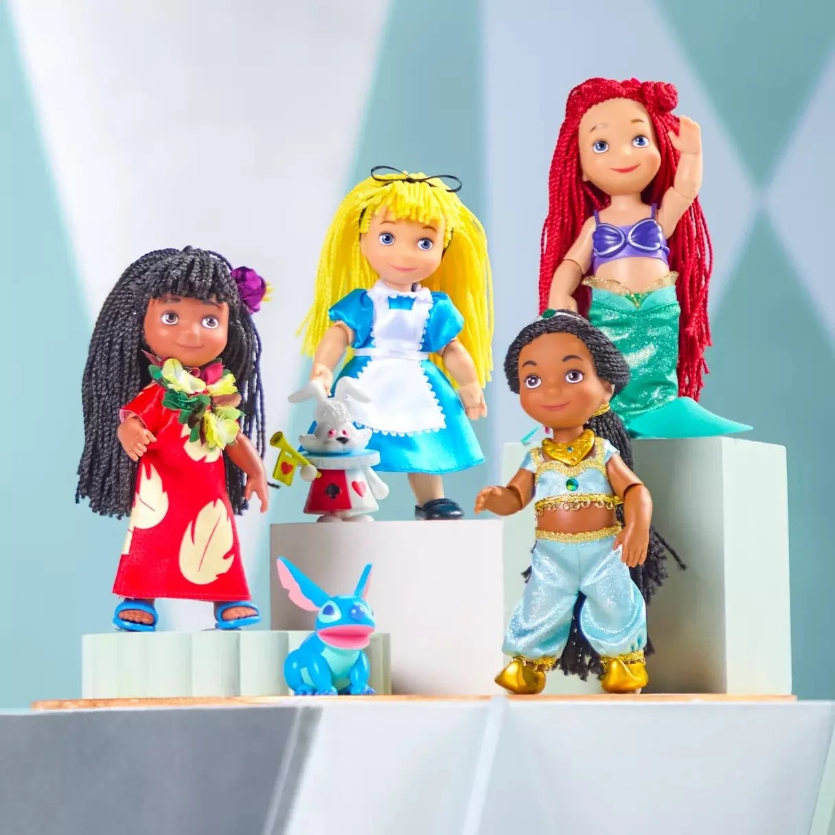 a Small World Disney It's small Tumbler, of Collection with it's